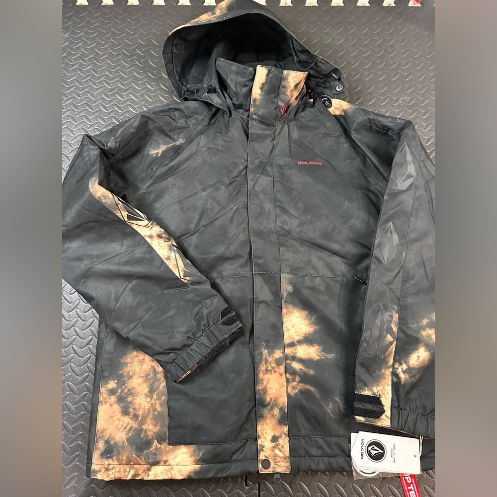 NWT Volcom Iconic Stone Insulated Jacket Bleach/Black Men Medium G0452307